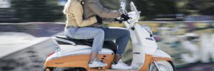 Roller Peugeot Django 125 Evasion weiss orange